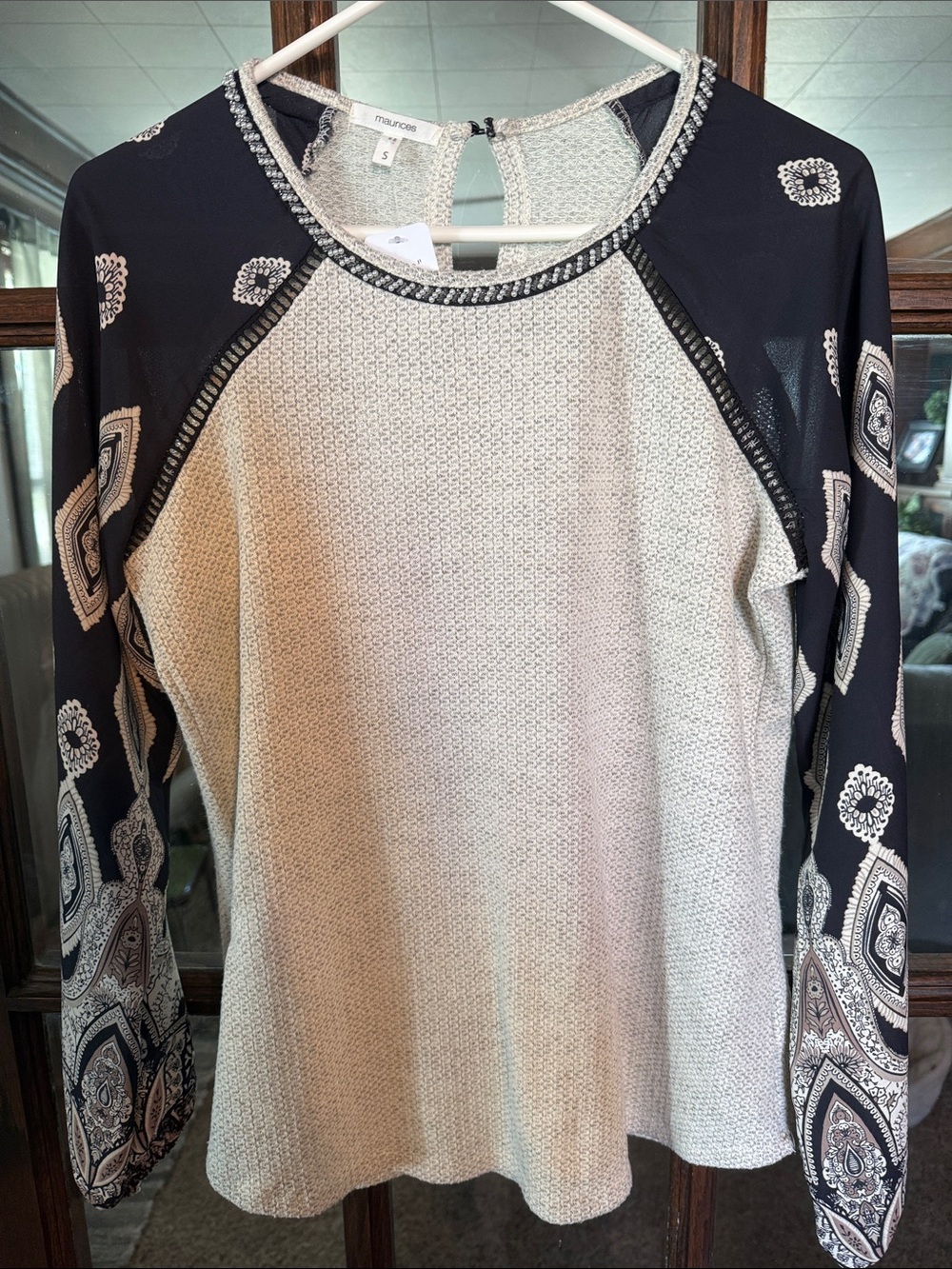 Maurices Womens Mixed Media Paisley Raglan Top Faux Pearl Gray Black Size Small